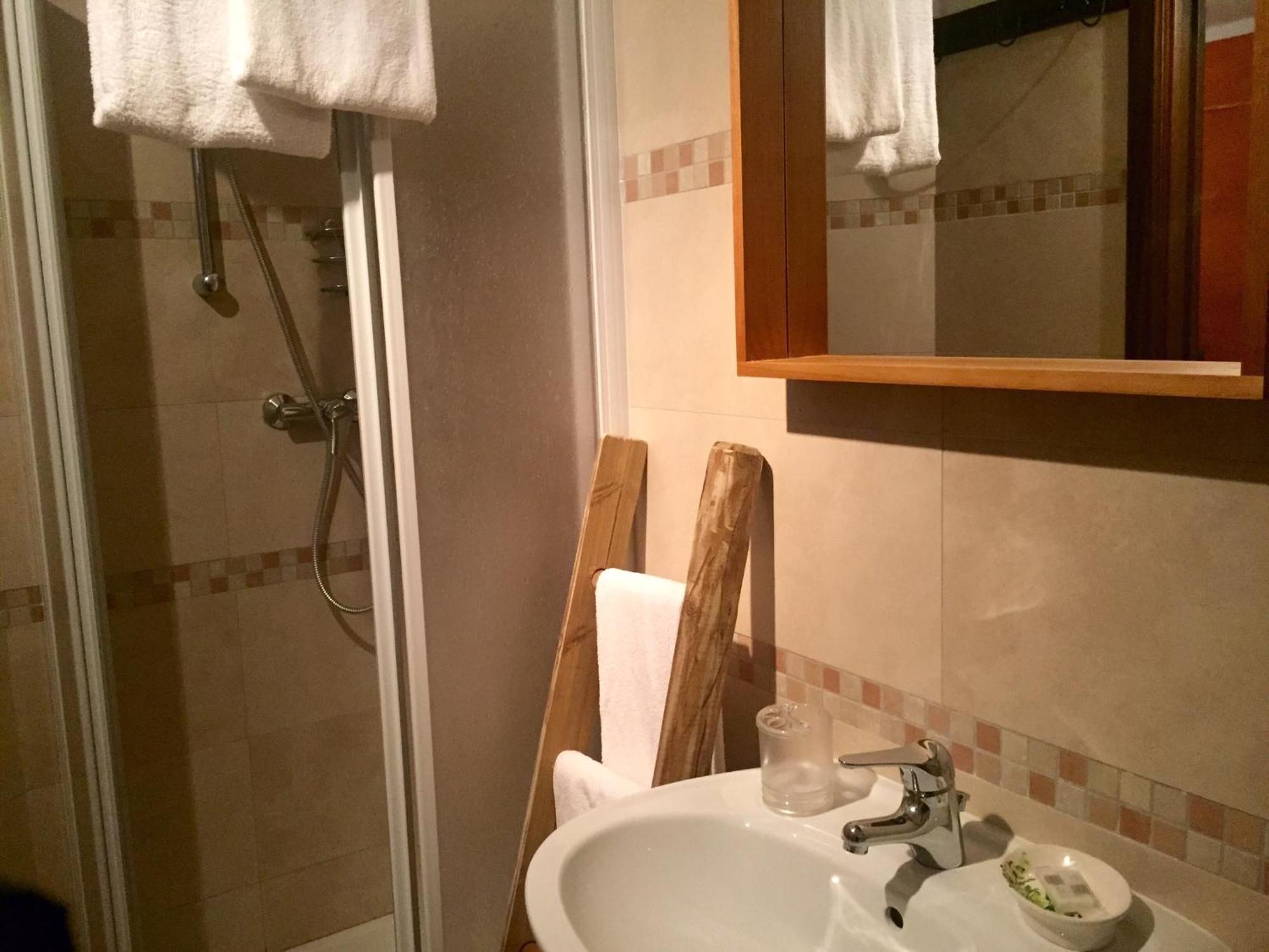 Casa Benassi ,Room&Suite , Con Zona Benessere Riolunato Kültér fotó